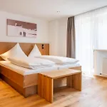 Garni Krumbach Hotel