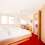 Hotel Garni Krumbach 3*
