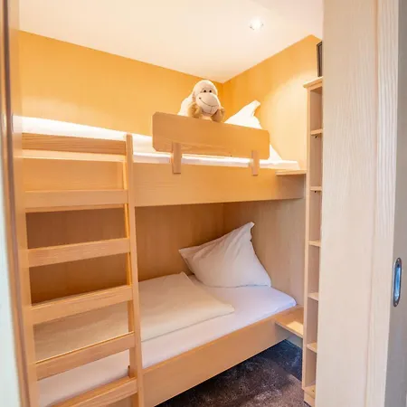 Hotel Garni Krumbach 3*