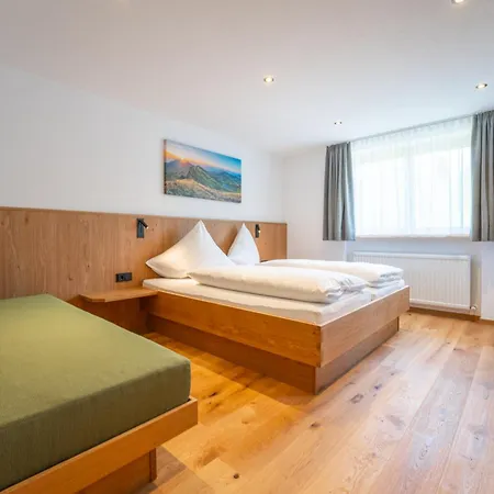 Hotel Garni Krumbach 3*