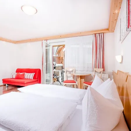 Hotel Garni Krumbach 3*