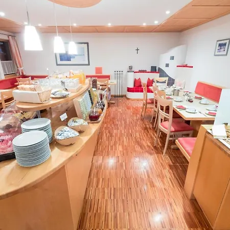 Hotel Garni Krumbach 3*